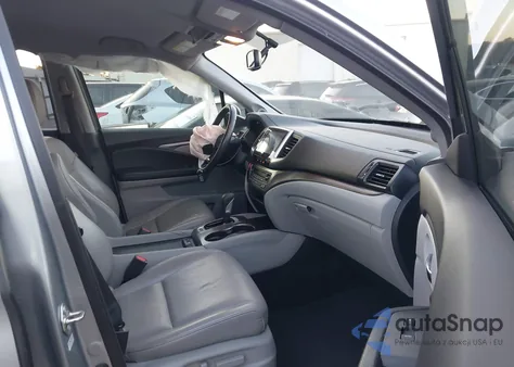 2017 Honda Ridgeline Rtl-T z USA, uszkodzony, nr VIN 5FPYK2F60HB007653